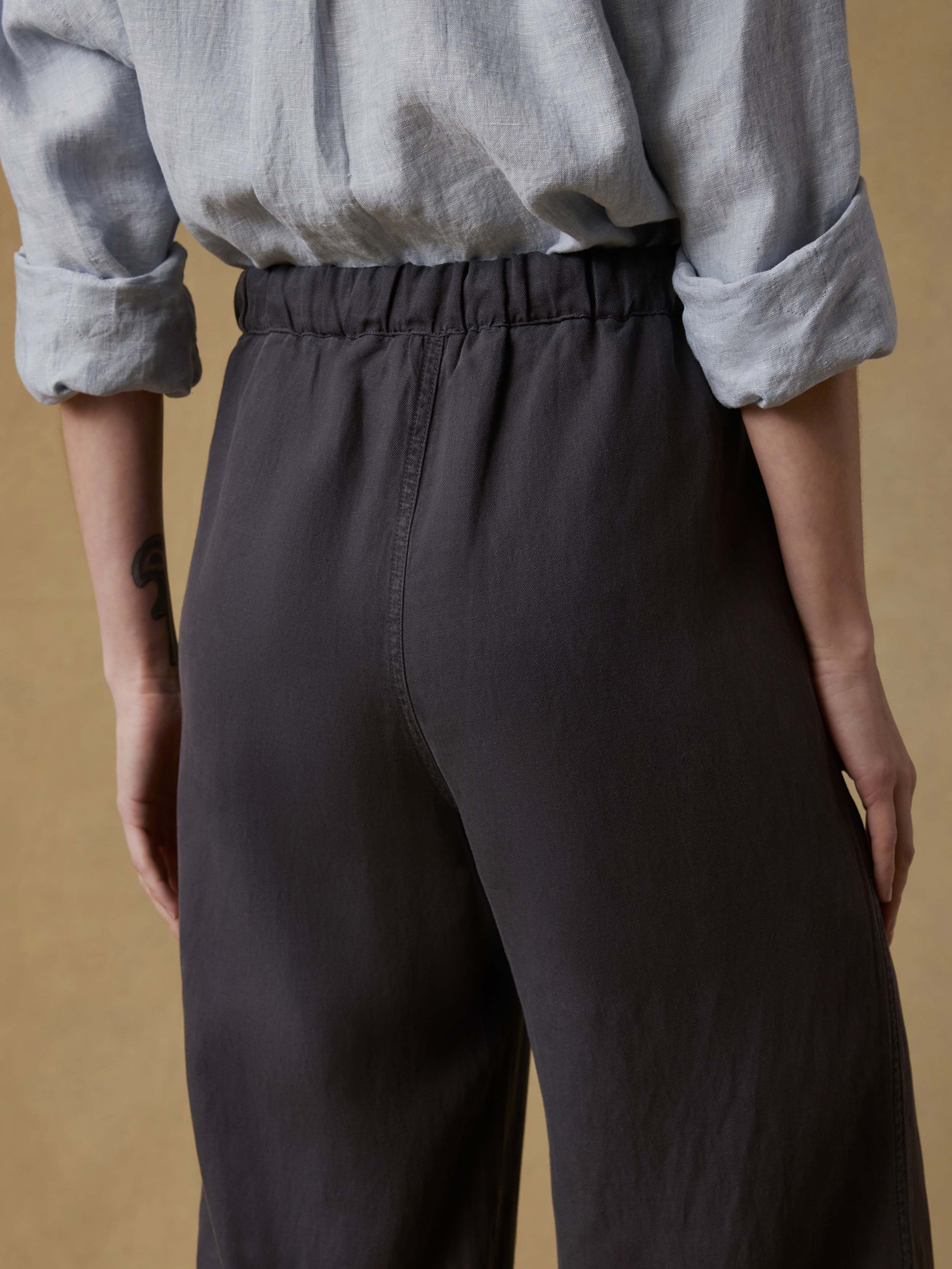Topanga Drape Pant - Washed Black | Faherty Brand