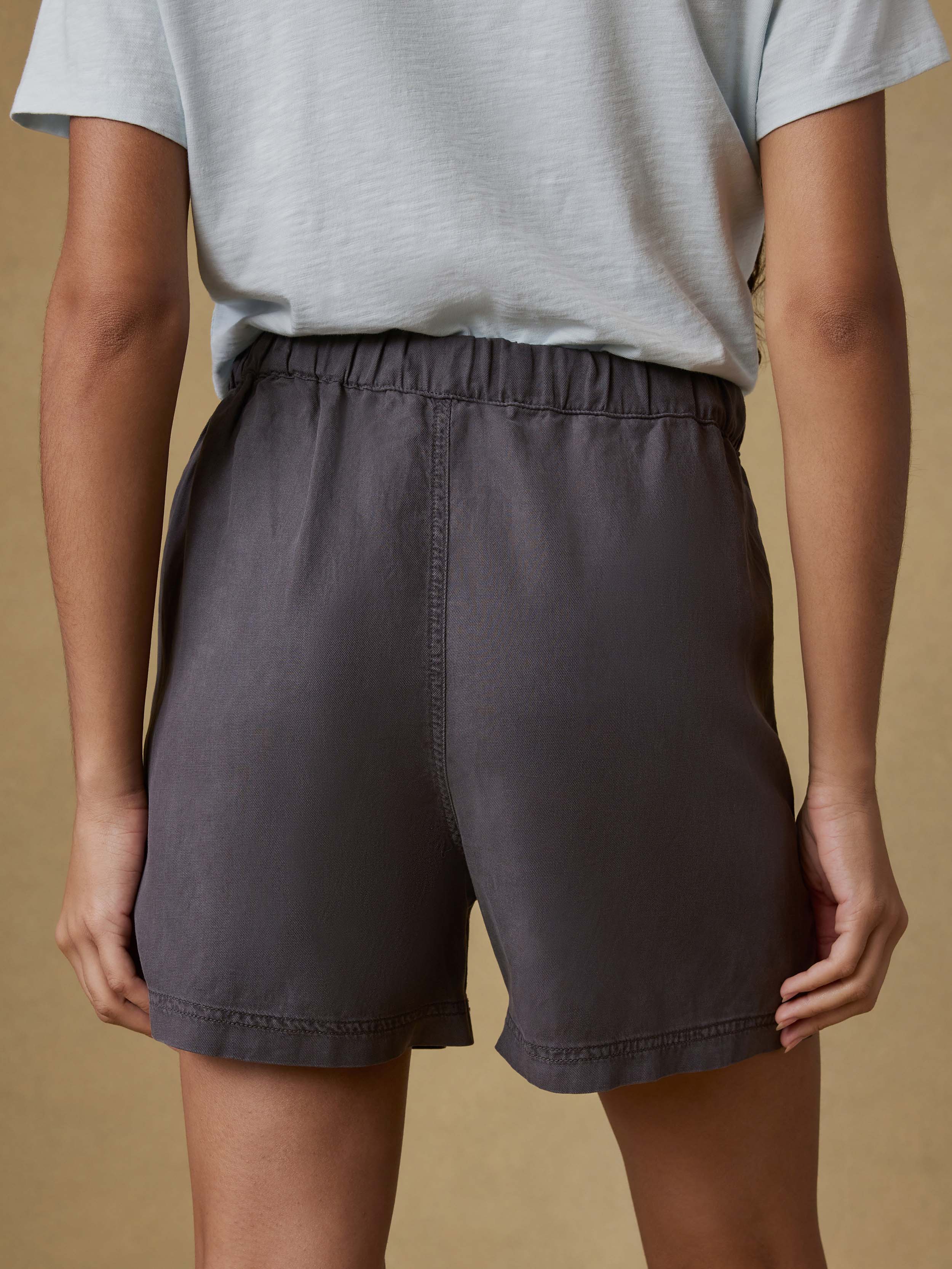 Topanga Drape Short - Washed Black | Faherty Brand