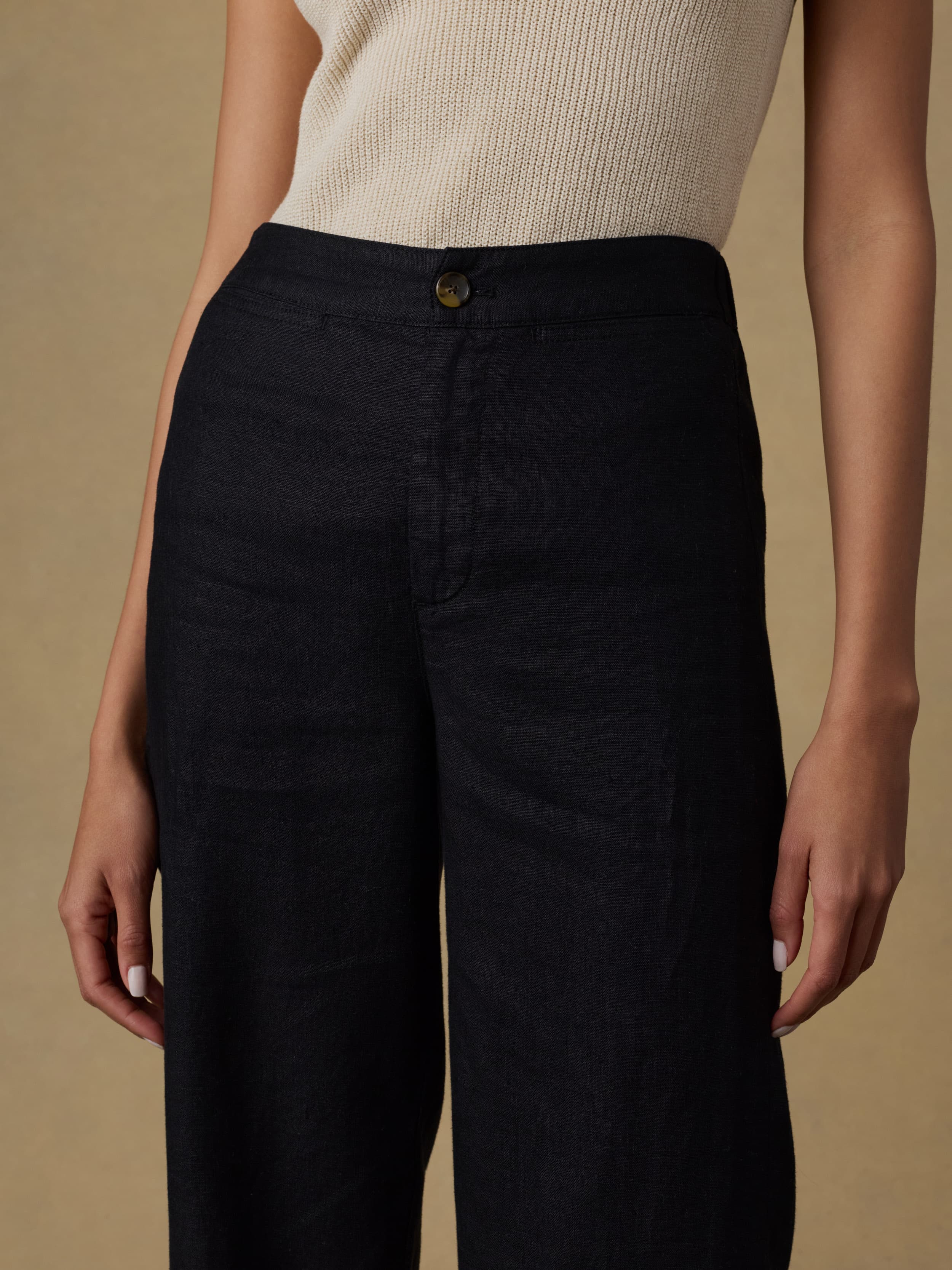 Sun Strider Linen Pant - Black | Faherty Brand