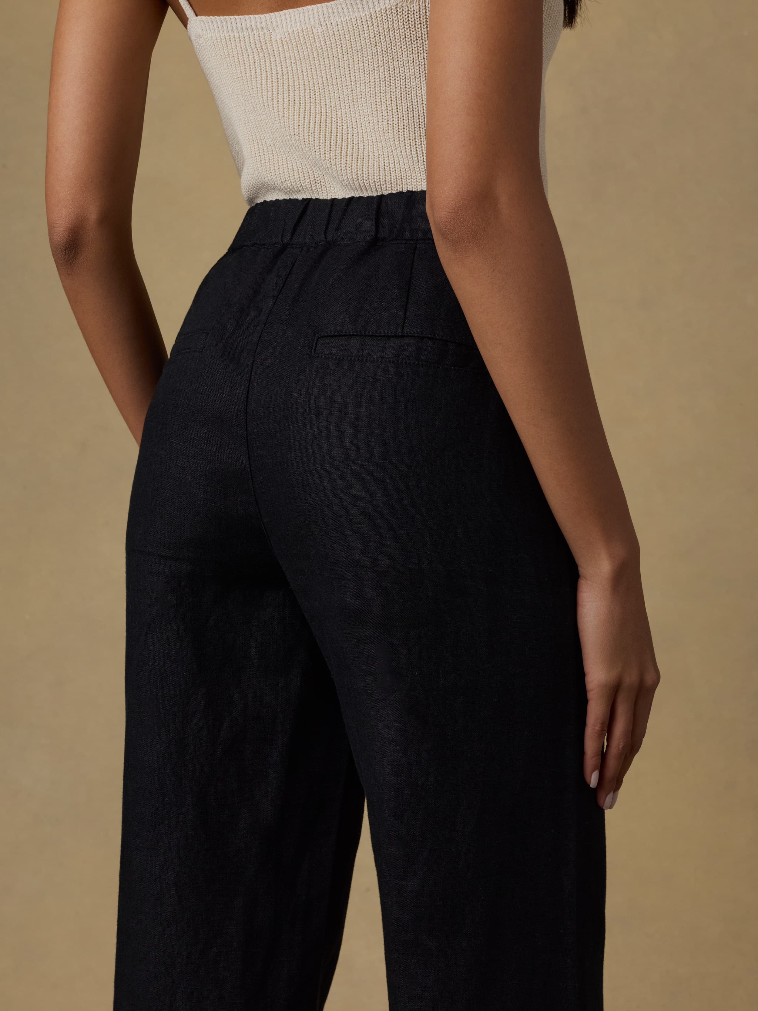 Sun Strider Linen Pant - Black | Faherty Brand
