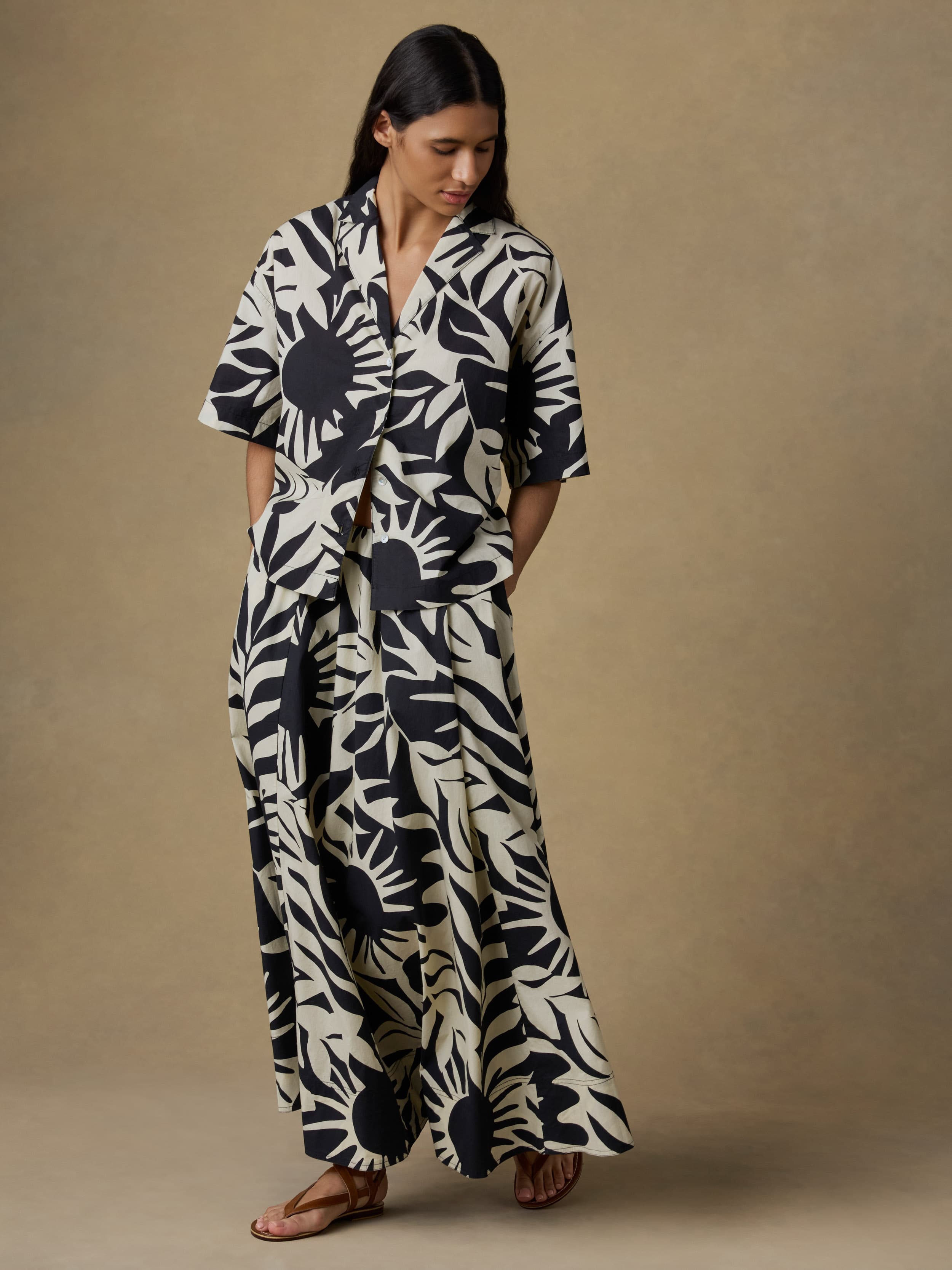 Coastal Poplin Nera Skirt - Garden Sonata | Faherty Brand