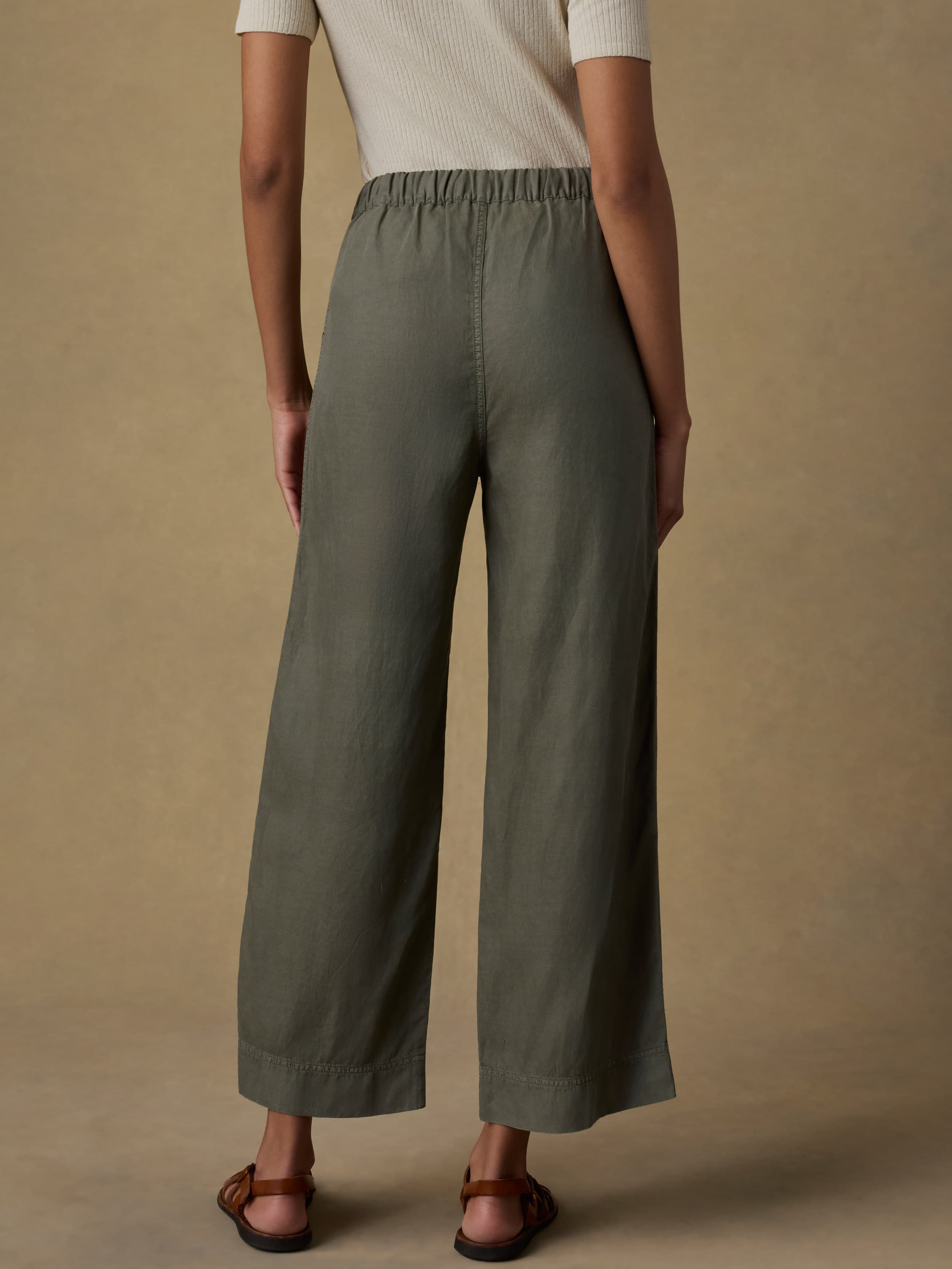Topanga Drape Ankle Pant - Thyme | Faherty Brand