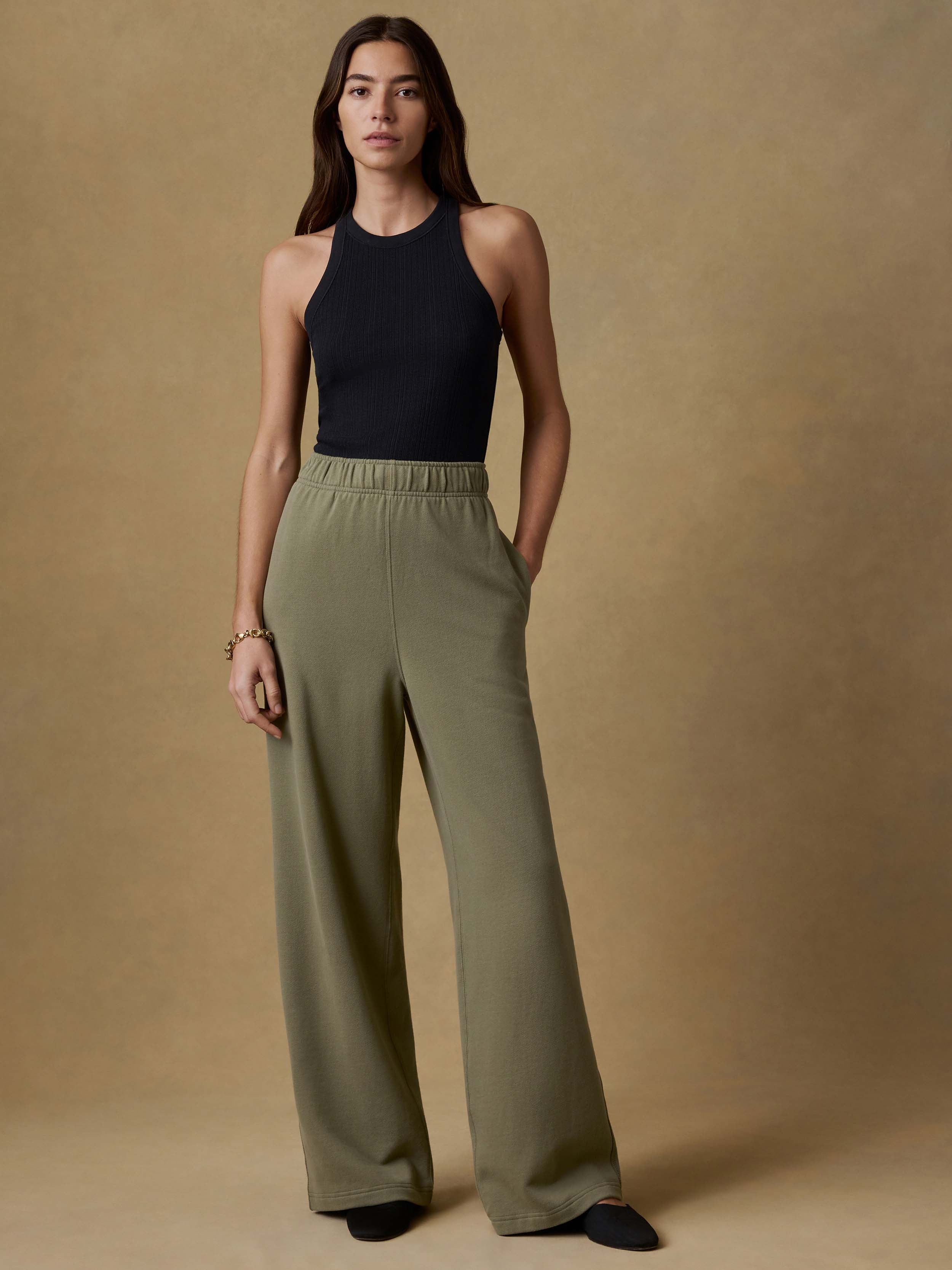 High Standard Fleece Wide Leg Sweatpant - Island Olive | Faherty Brand
