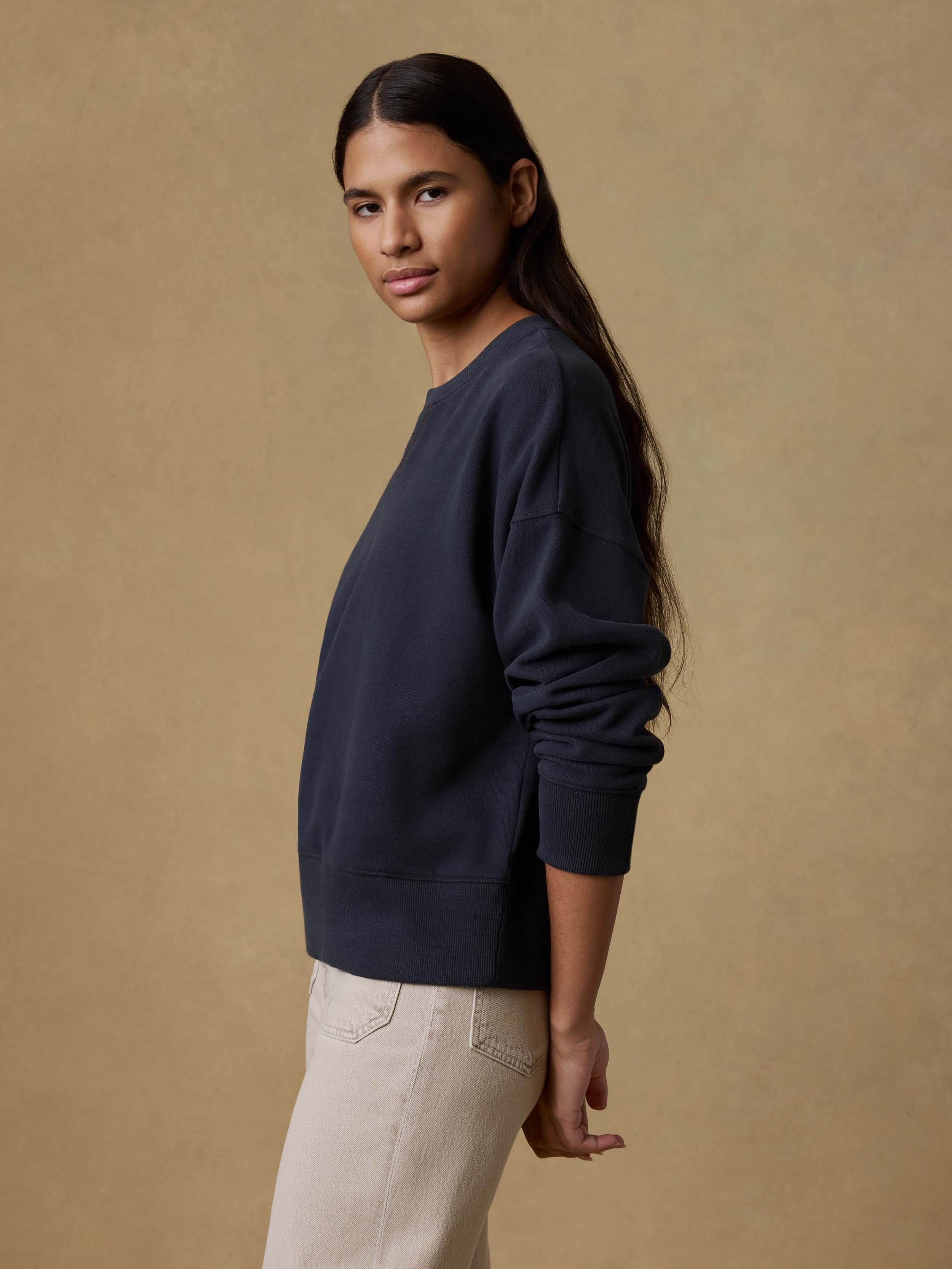High Standard Fleece Vintage Crewneck - Black | Faherty Brand
