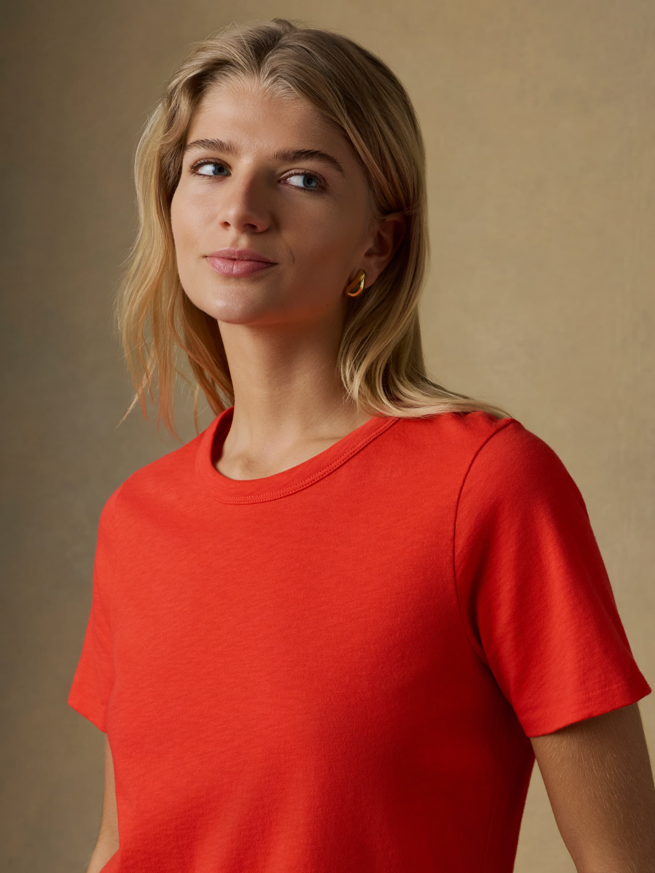 Sunwashed Regenerative Tee - Poppy Red | Faherty Brand
