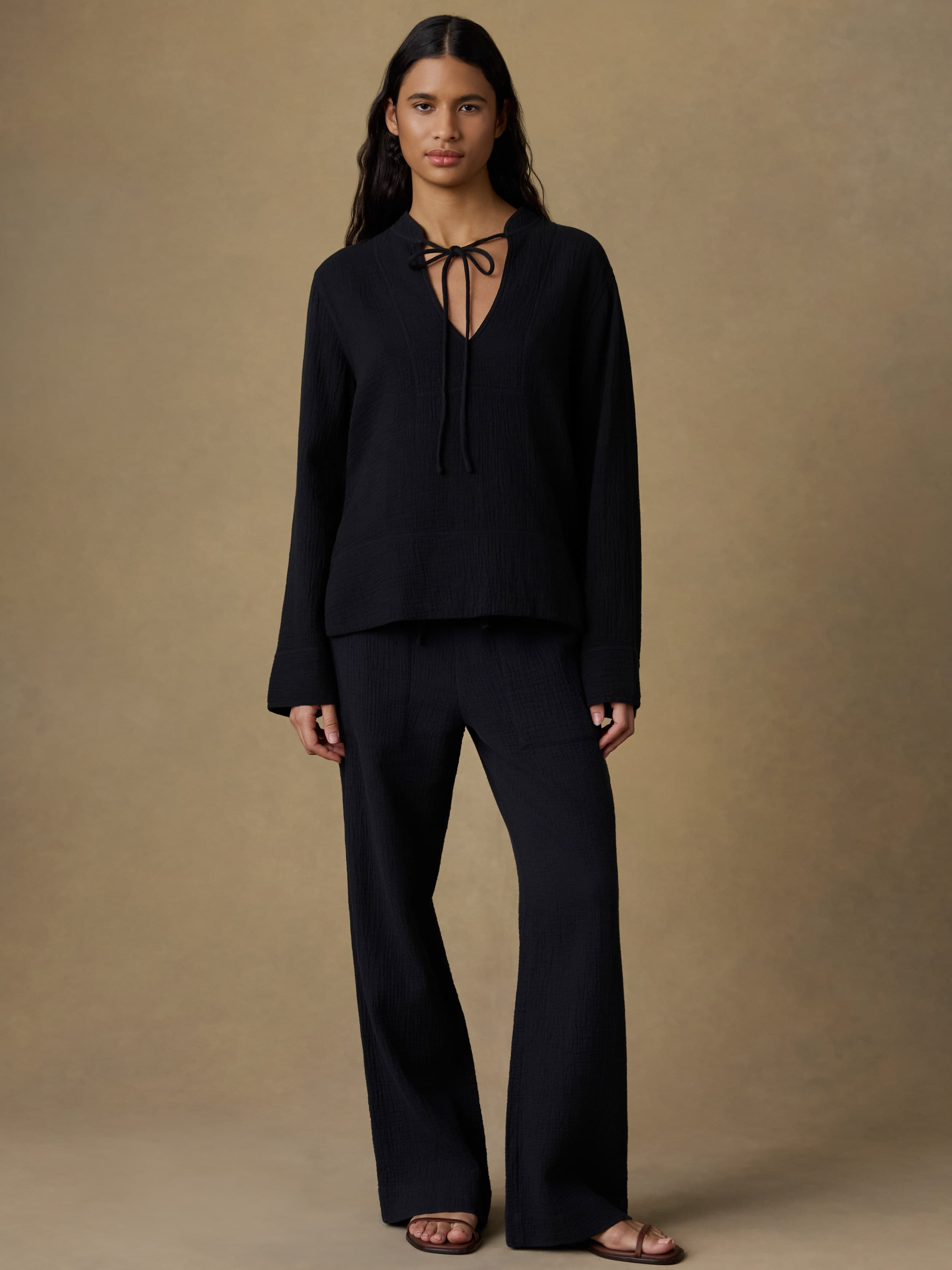 Dune Cotton Gauze Harbor Top - Black | Faherty Brand