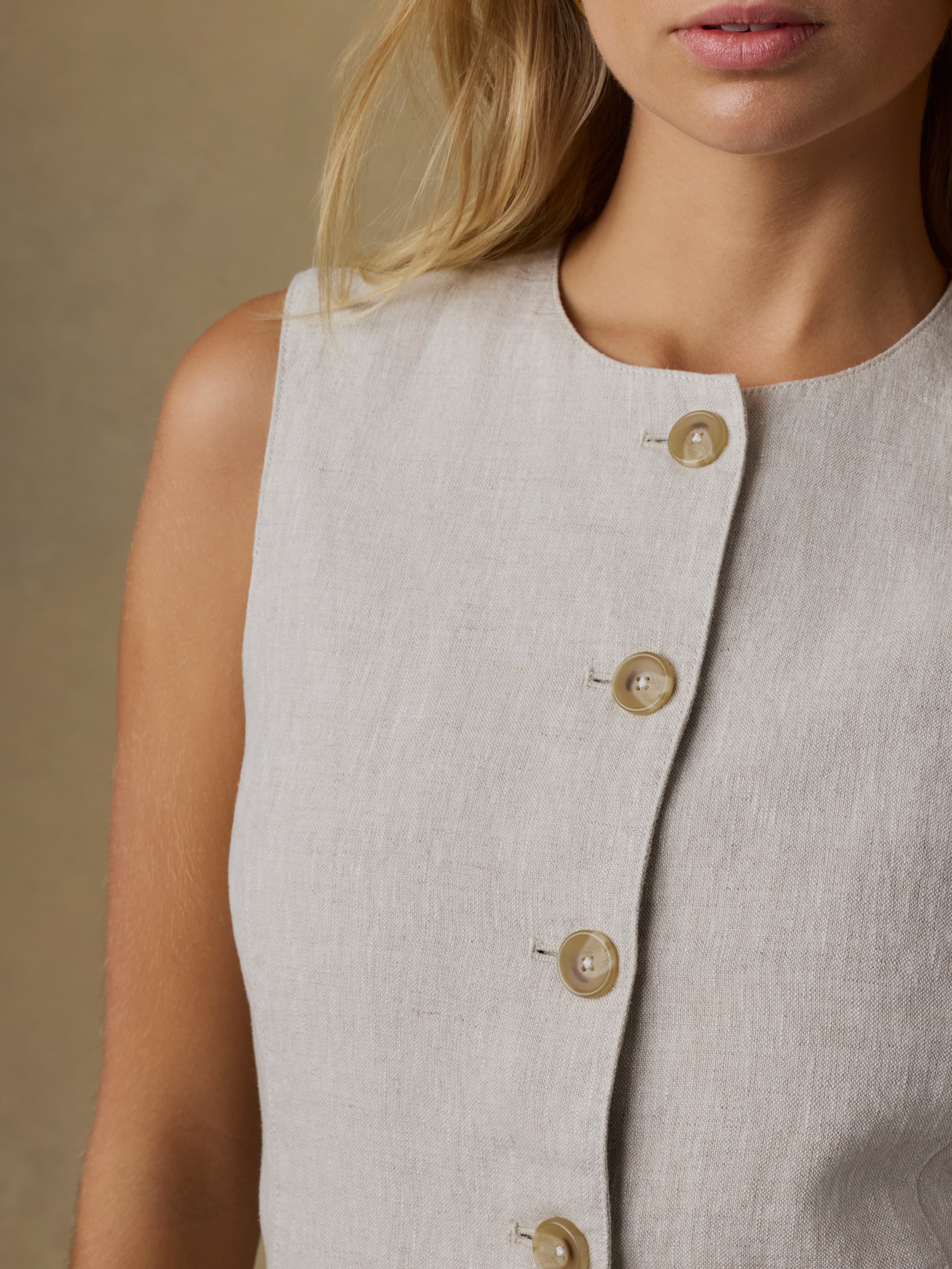 Sun Strider Linen Vest - Flax | Faherty Brand