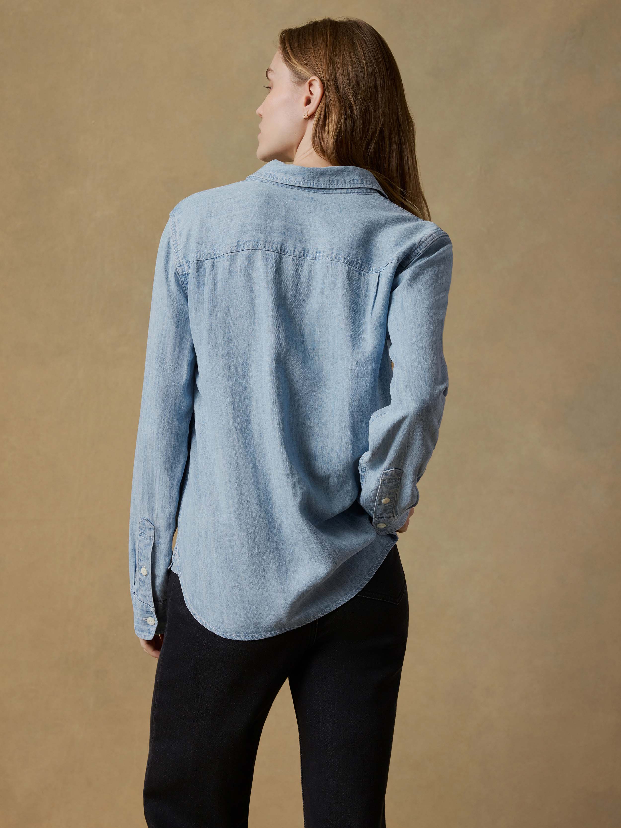 Tried & True Chambray Classic Shirt - Mid Wash | Faherty Brand