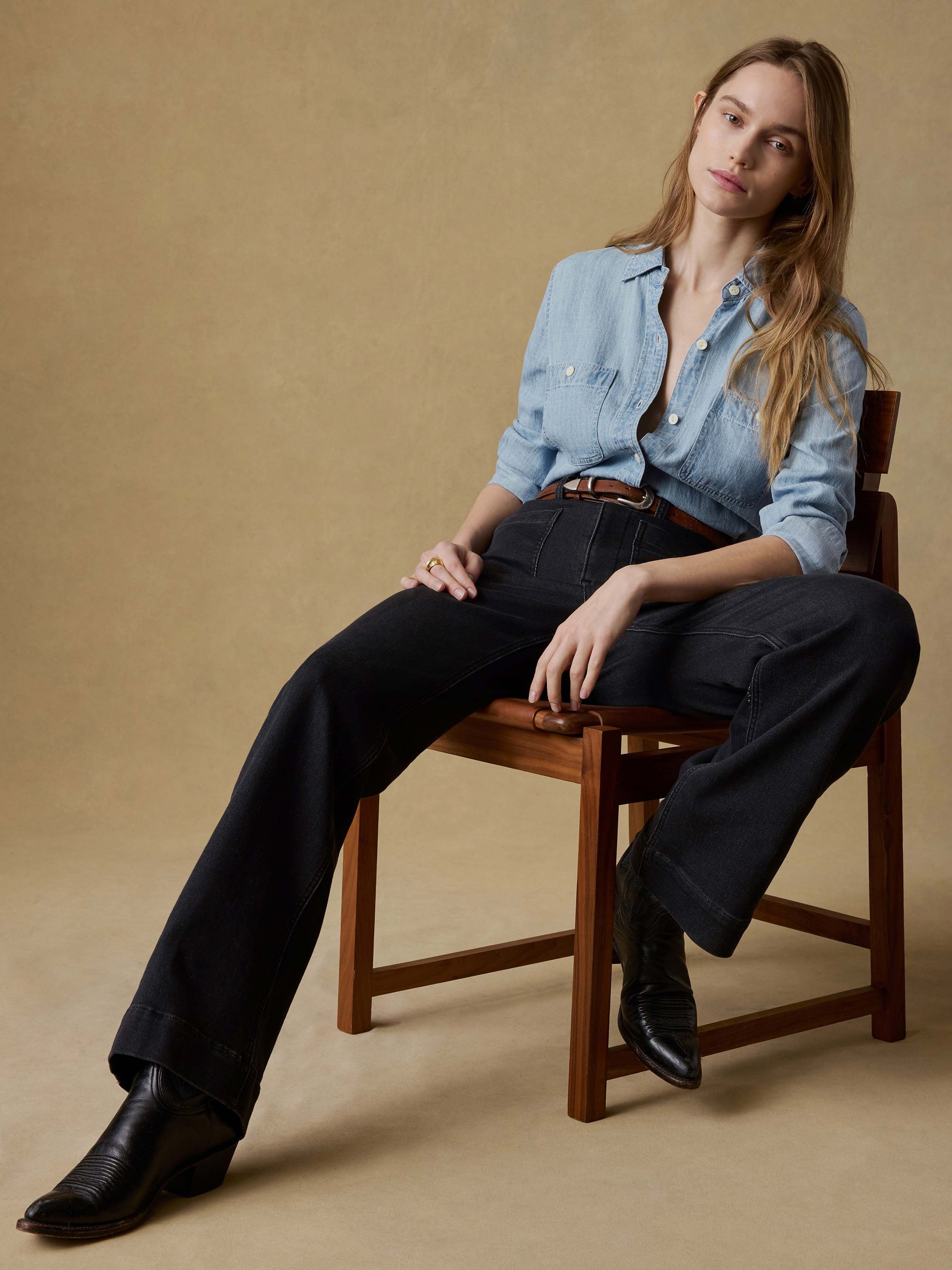 Tried & True Chambray Classic Shirt - Mid Wash | Faherty Brand