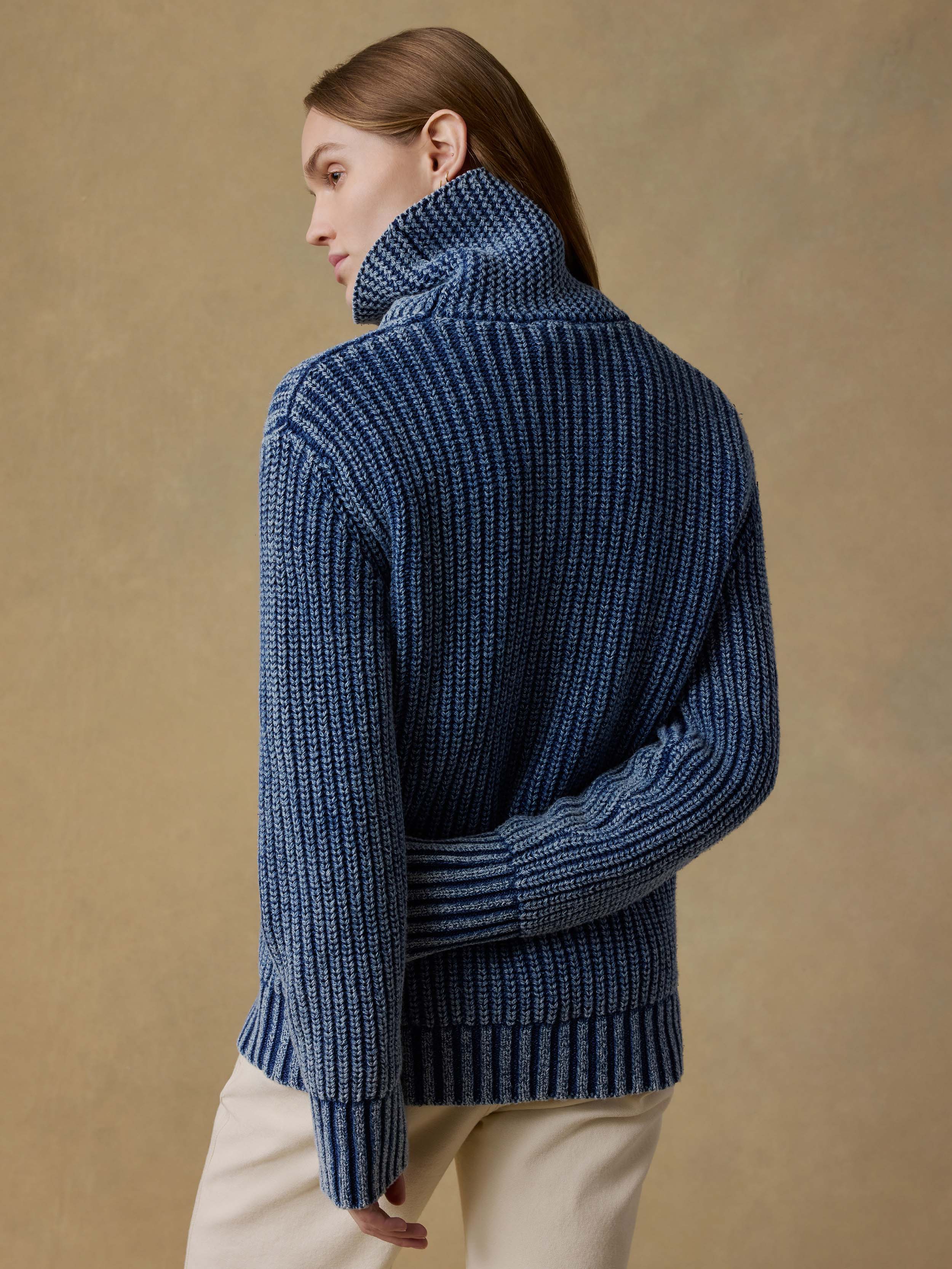Sunwashed Cotton Oversized Turtleneck Sweater - Windcliff Indigo Wash | Faherty Brand