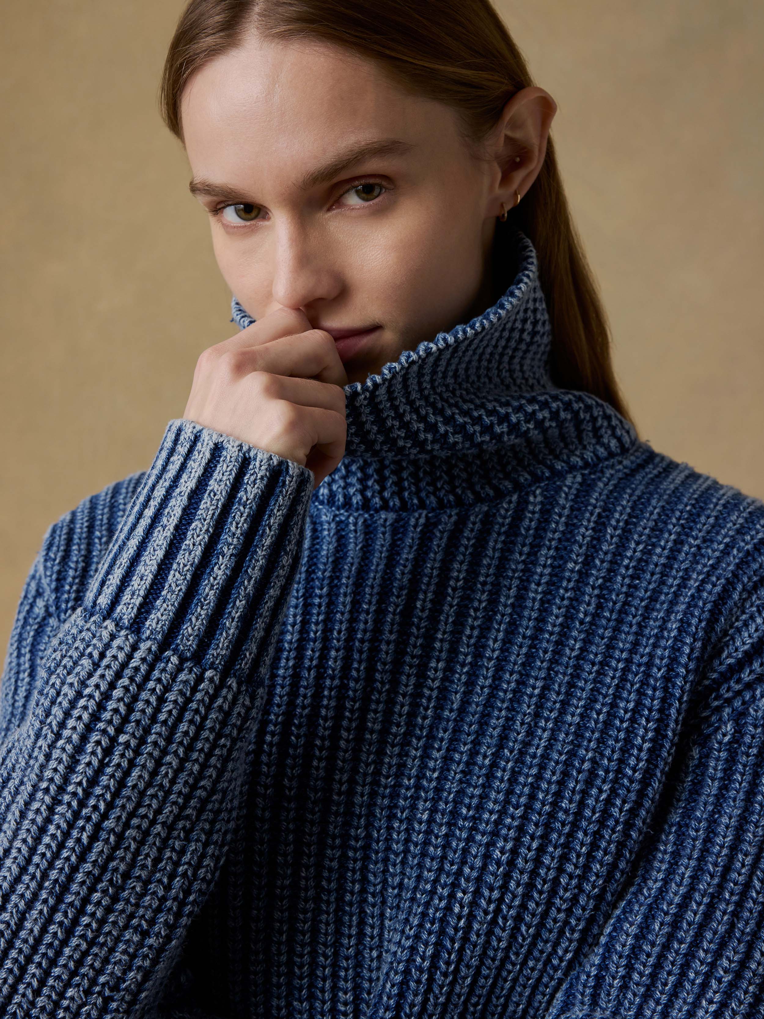 Sunwashed Cotton Oversized Turtleneck Sweater - Windcliff Indigo Wash | Faherty Brand
