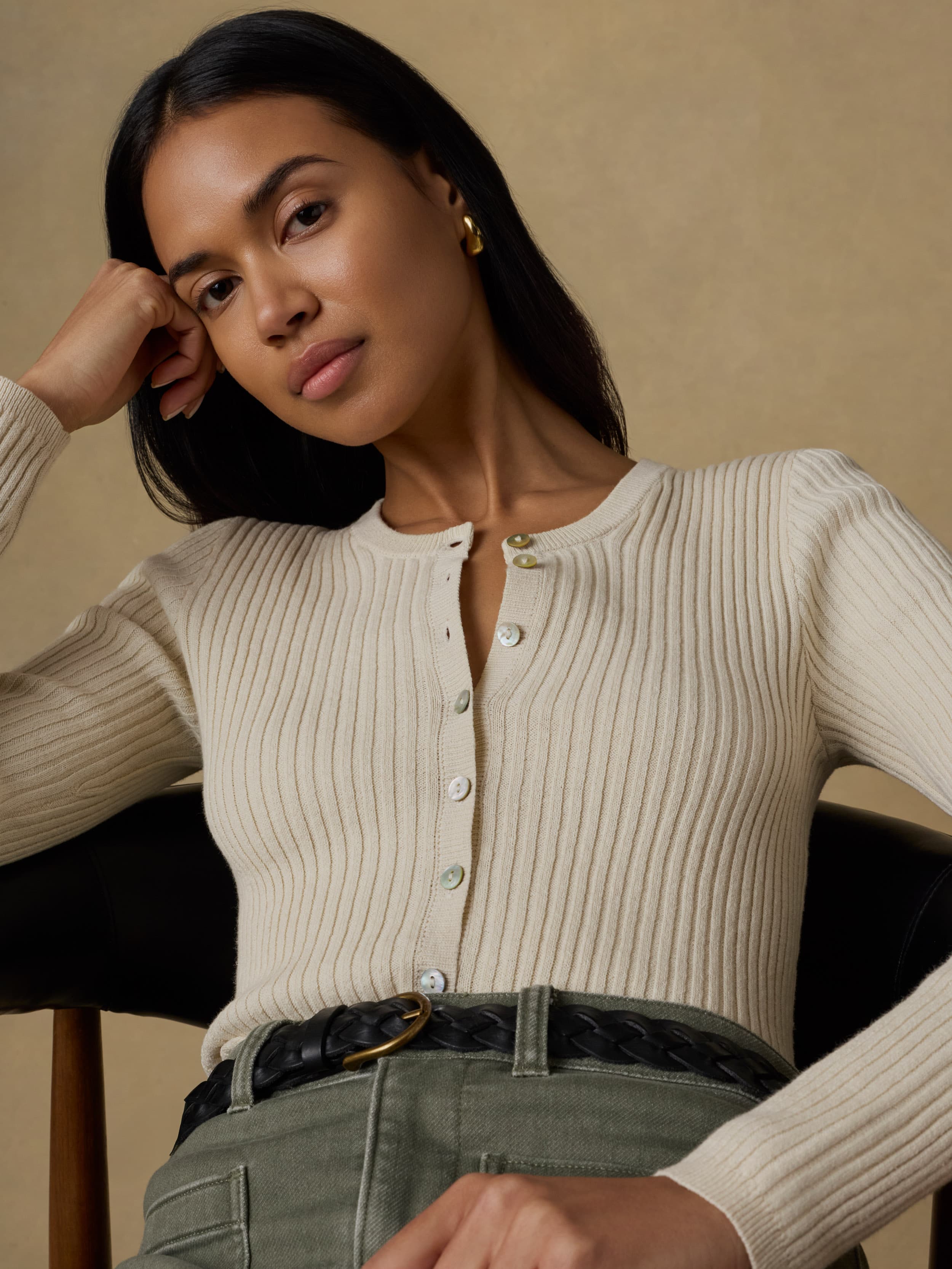 Miramar Linen Crewneck Cardigan - Summer Sand | Faherty Brand