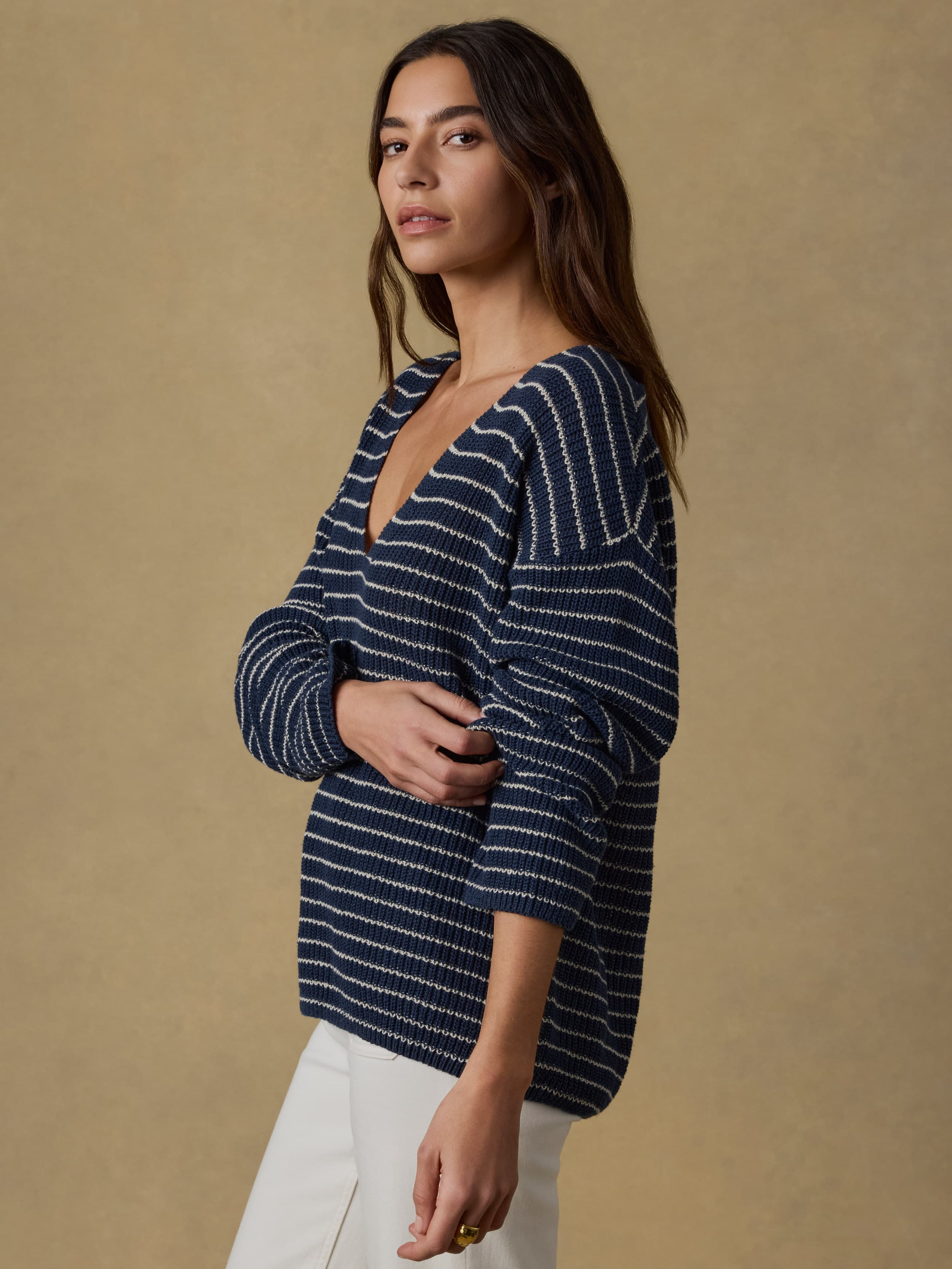 Miramar Linen Deep V Sweater - Navy Stripe | Faherty Brand