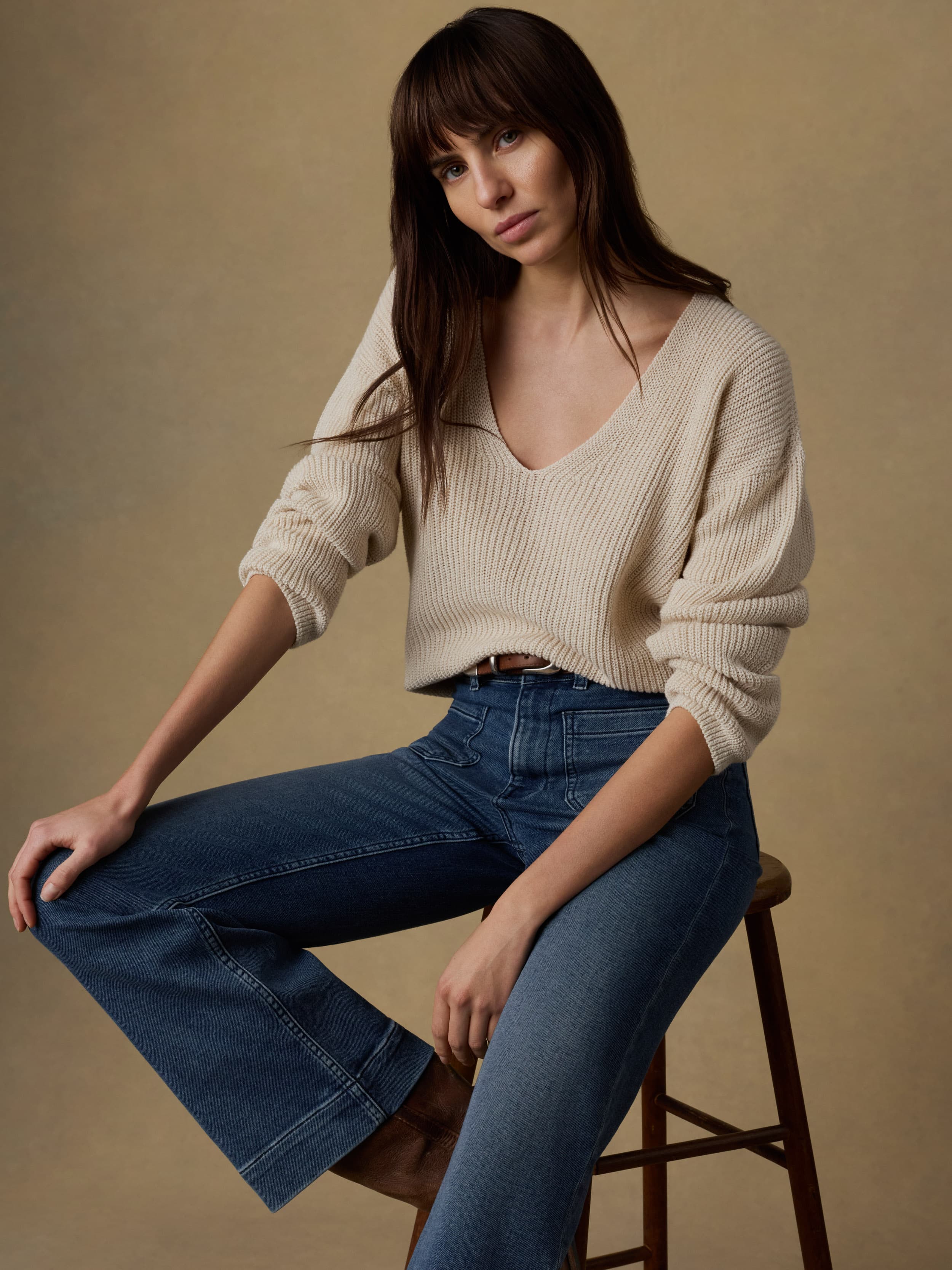 Miramar Linen Deep V Sweater - Summer Sand | Faherty Brand