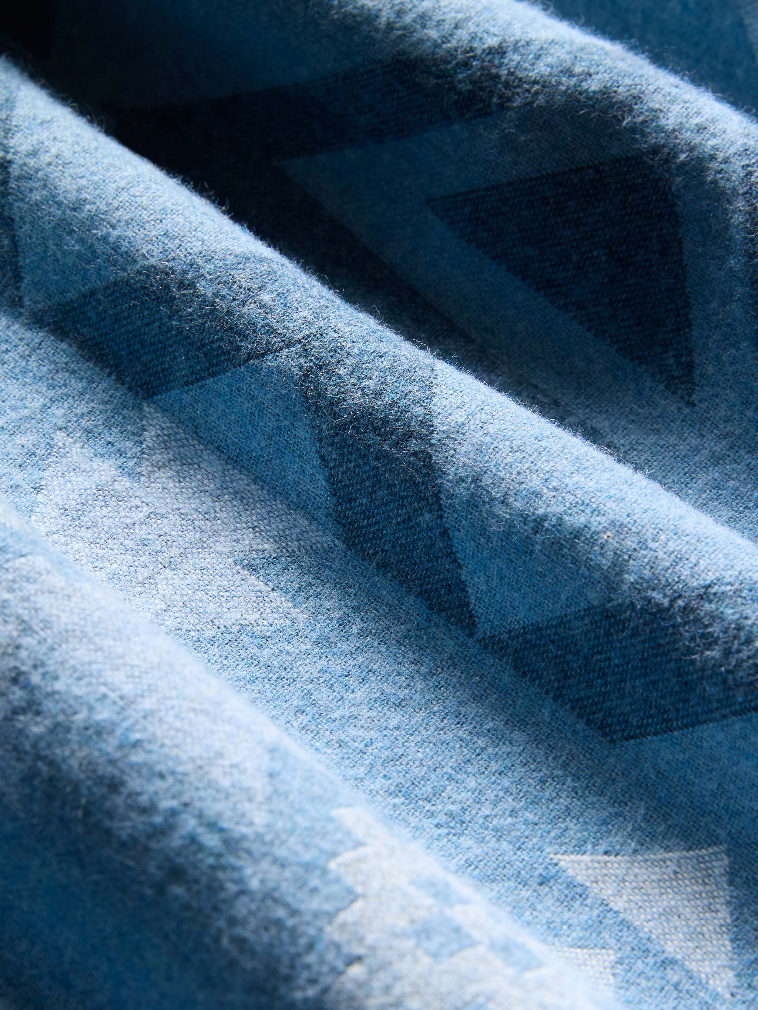 Doug Good Feather Adirondack Blanket - Chambray North Star | Faherty Brand