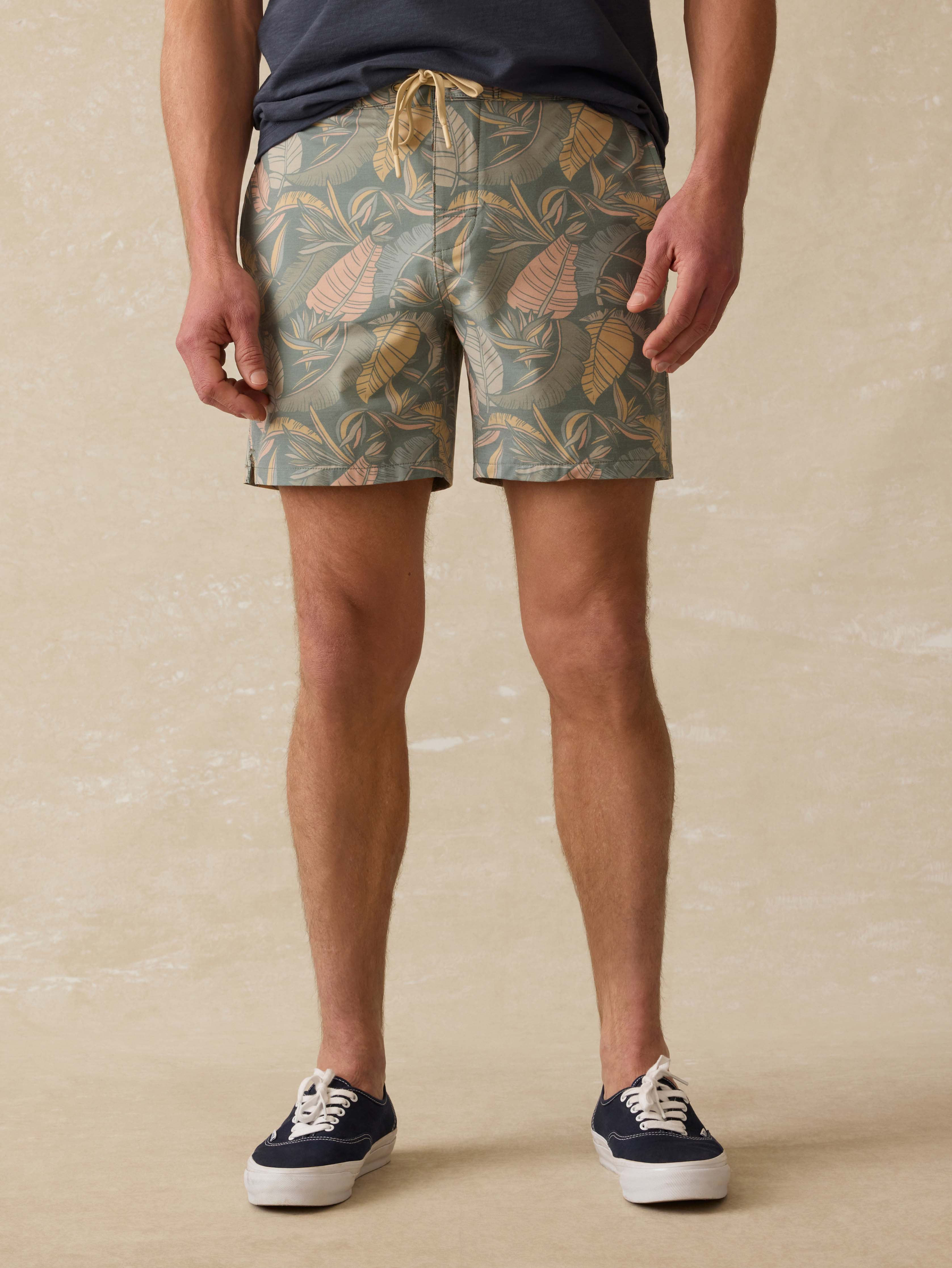Biarritz Boardshort - Valley Sunwashed Leaves | Faherty Brand