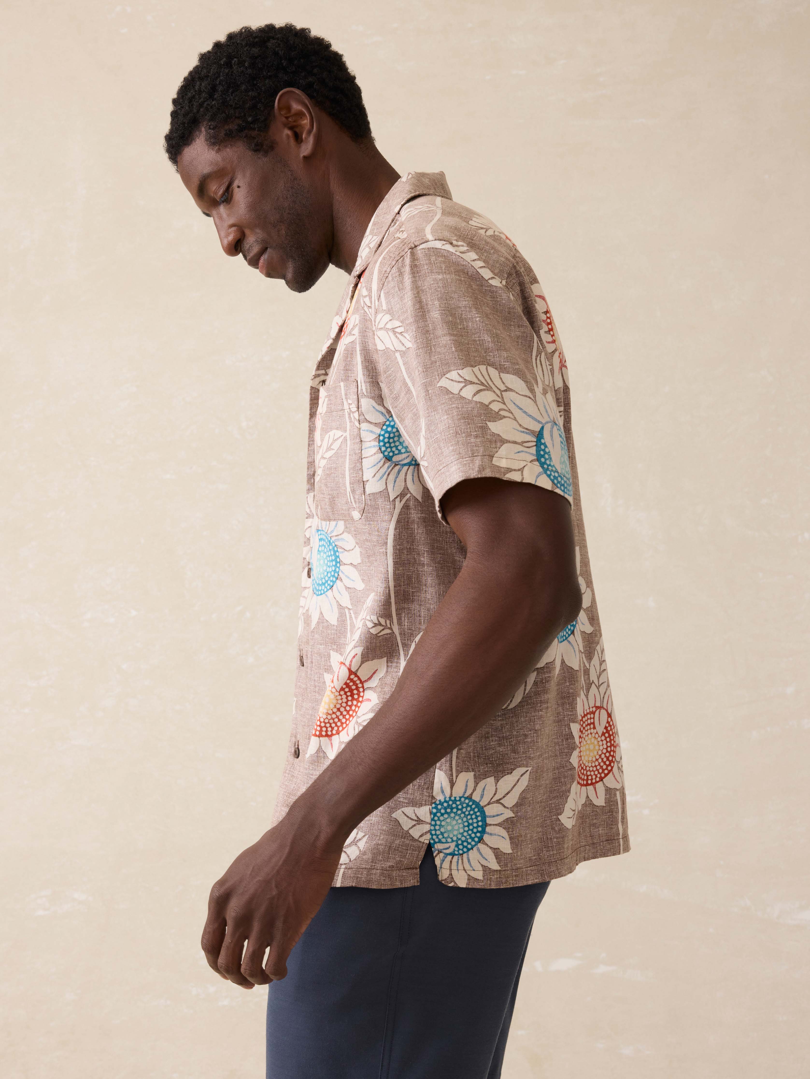 Short-Sleeve Breeze Camp Shirt - Sunseeker Blossom | Faherty Brand