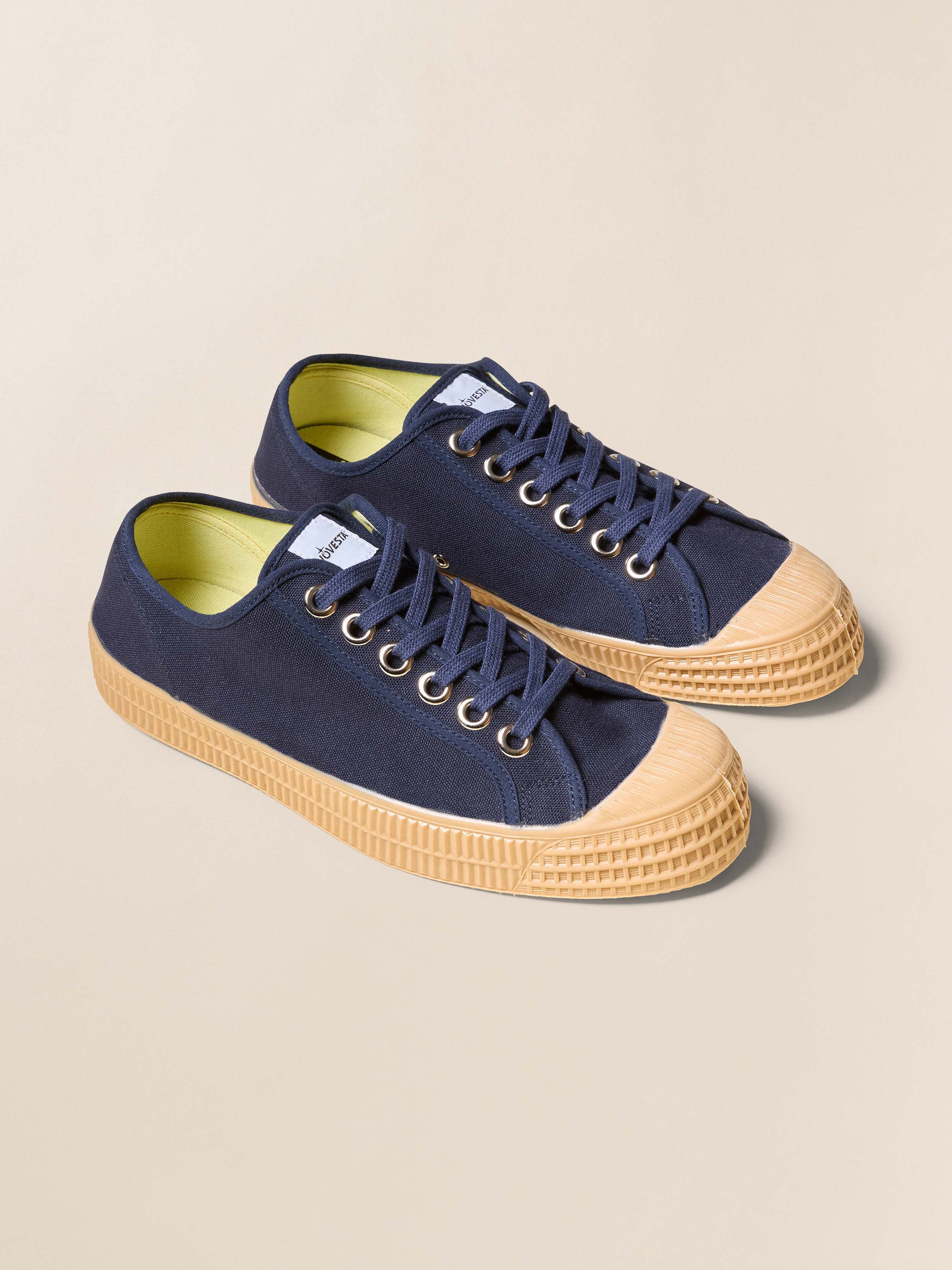 Novesta Star Master - 27 Navy 003 Transparent | Faherty Brand