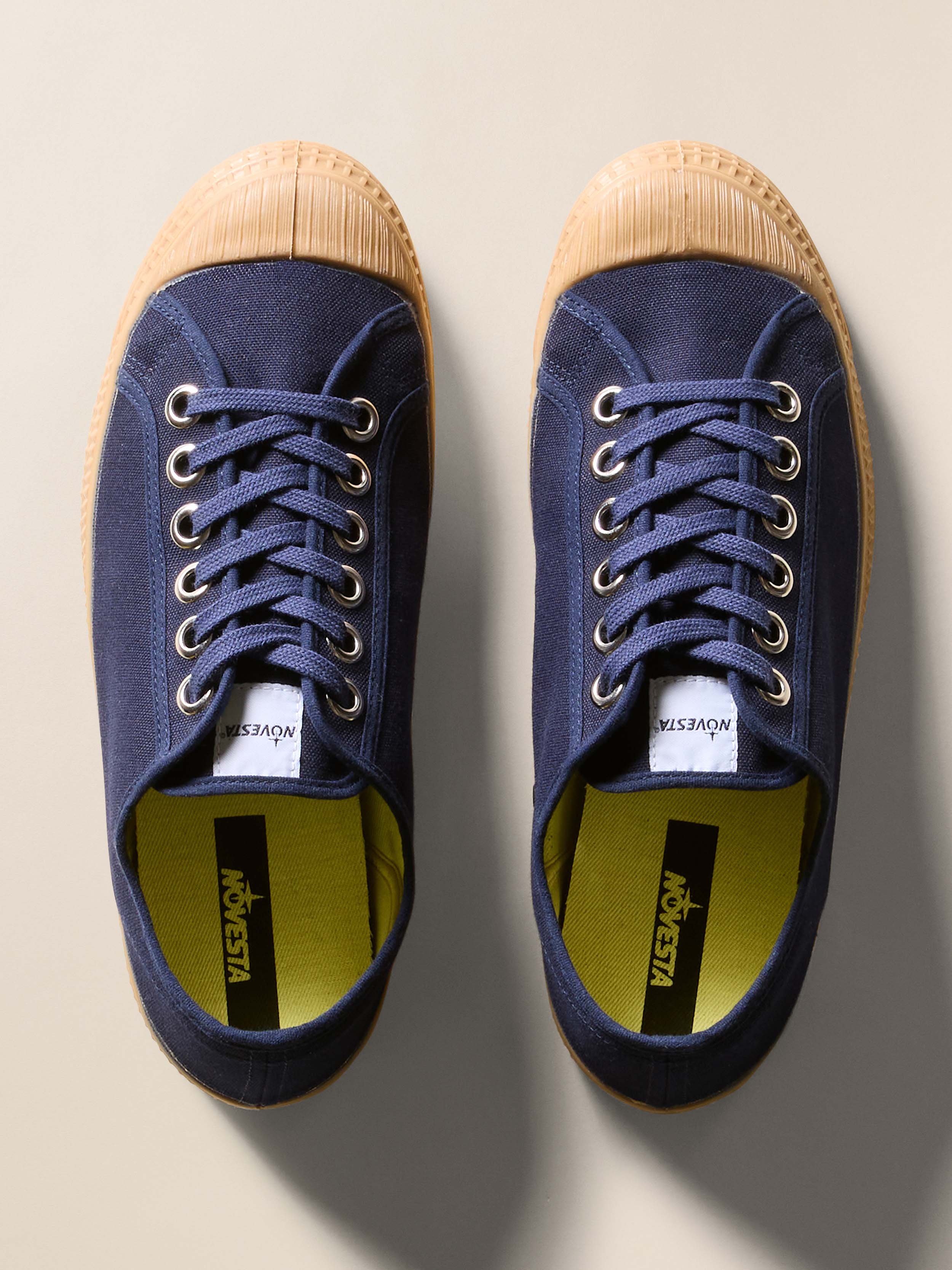 Novesta Star Master - 27 Navy 003 Transparent | Faherty Brand