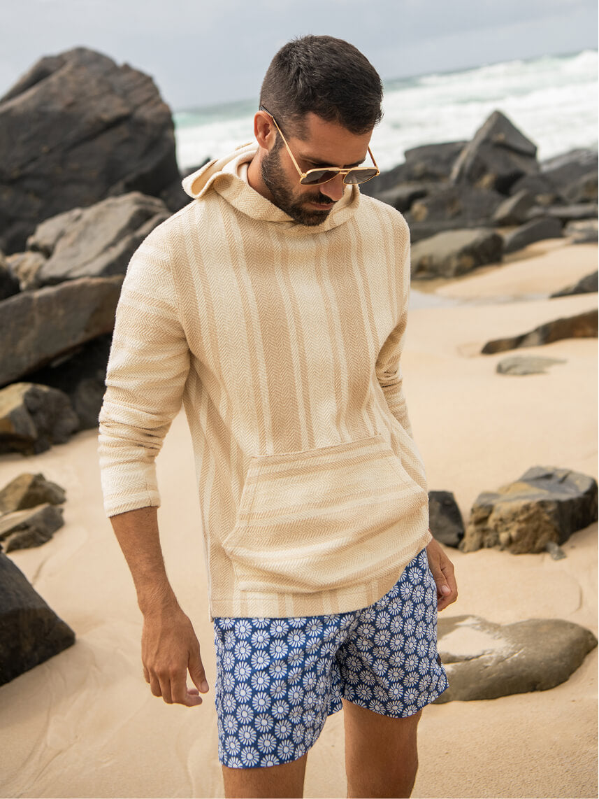 SU26 M All Day Trunk Lifestyle1