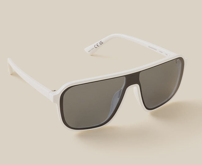 SUNGLASS