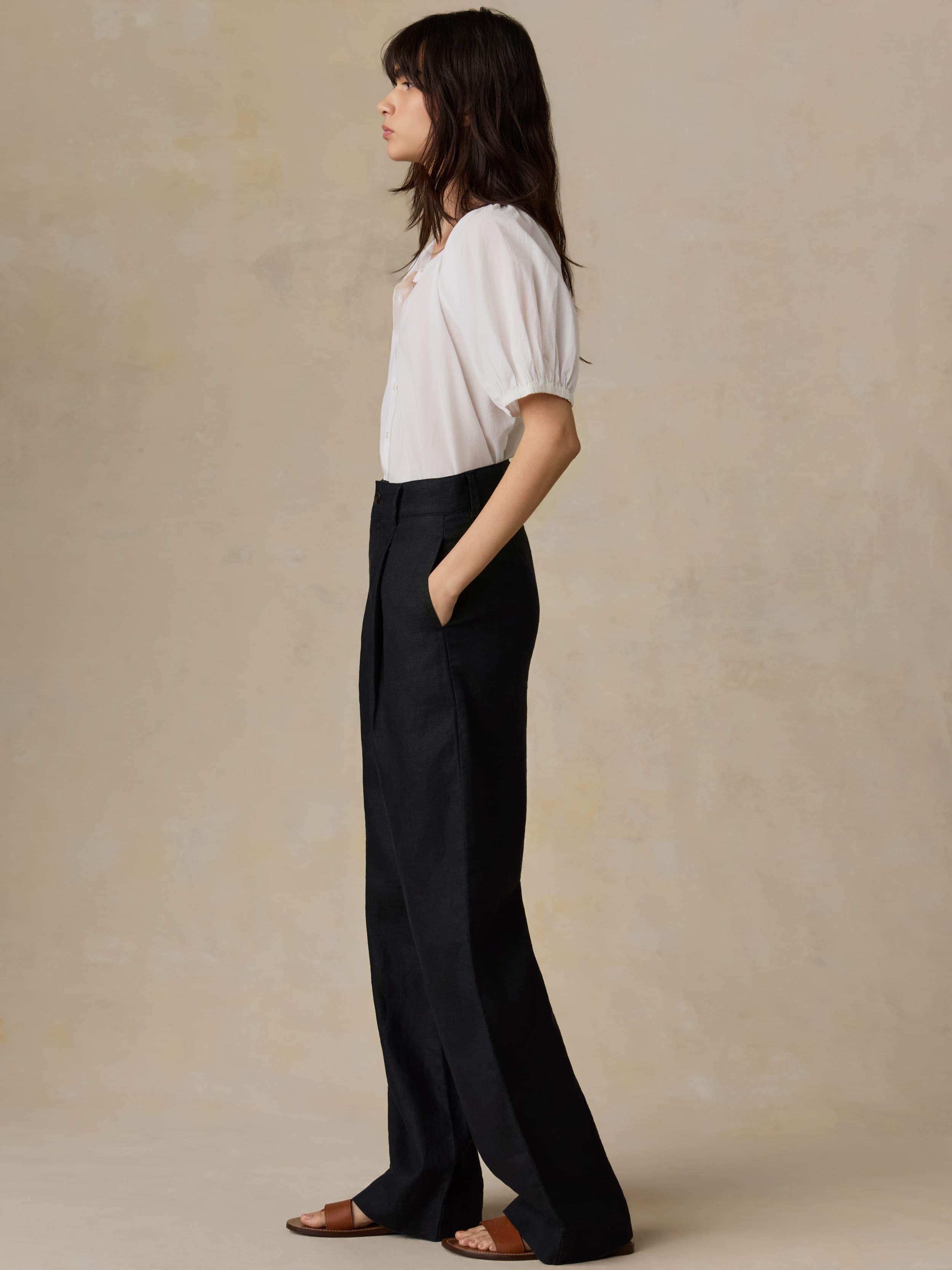 Sun Strider Pleated Pant - Black | Faherty Brand