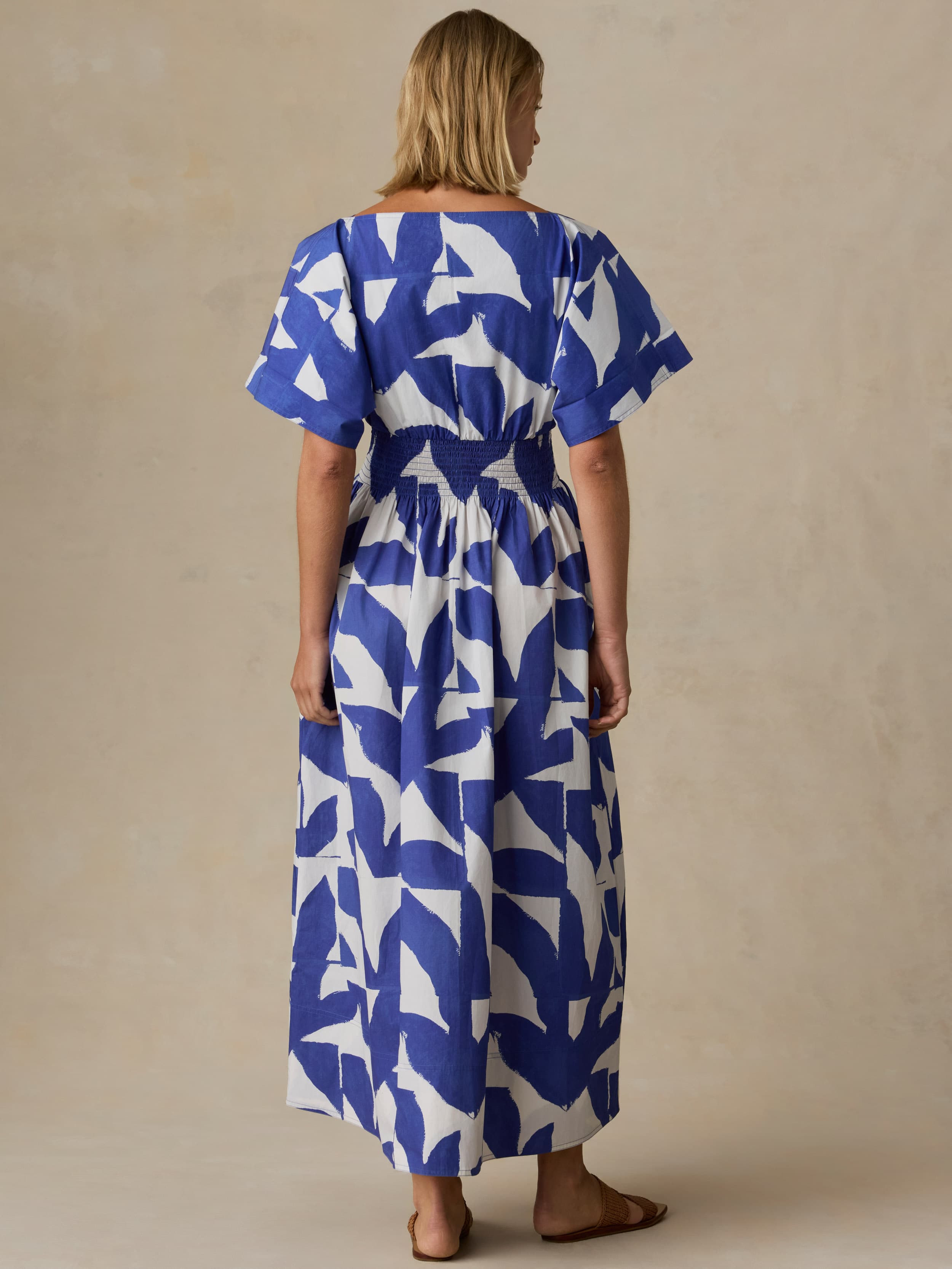 Coastal Poplin Elia Smocked Dress - Summer Leaf | Faherty Brand