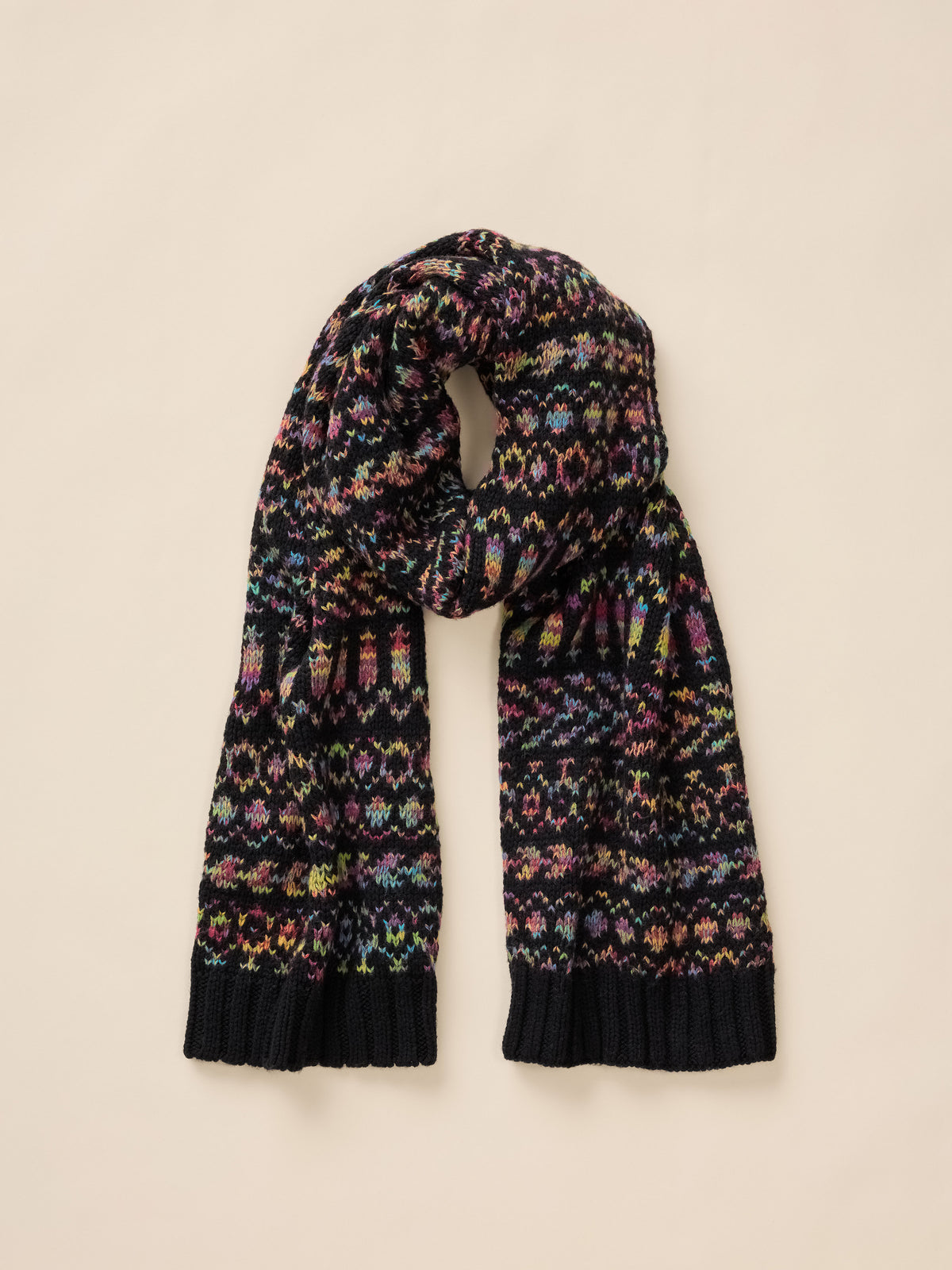 A multicolored knit scarf, image 2 of 3